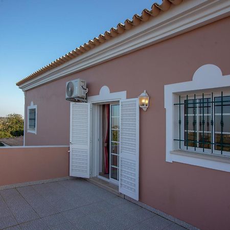 Al Meida Guesthouse Albufeira Luaran gambar