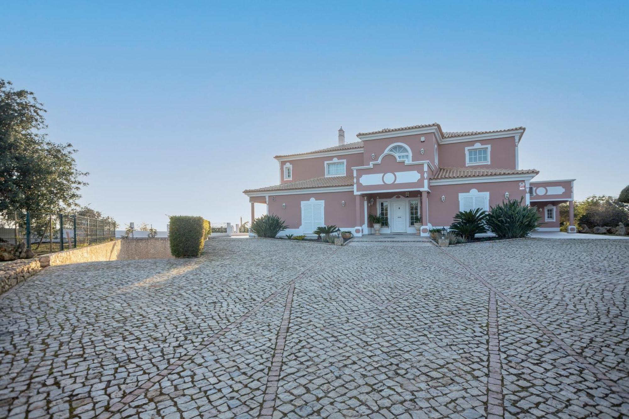 Al Meida Guesthouse Albufeira Luaran gambar